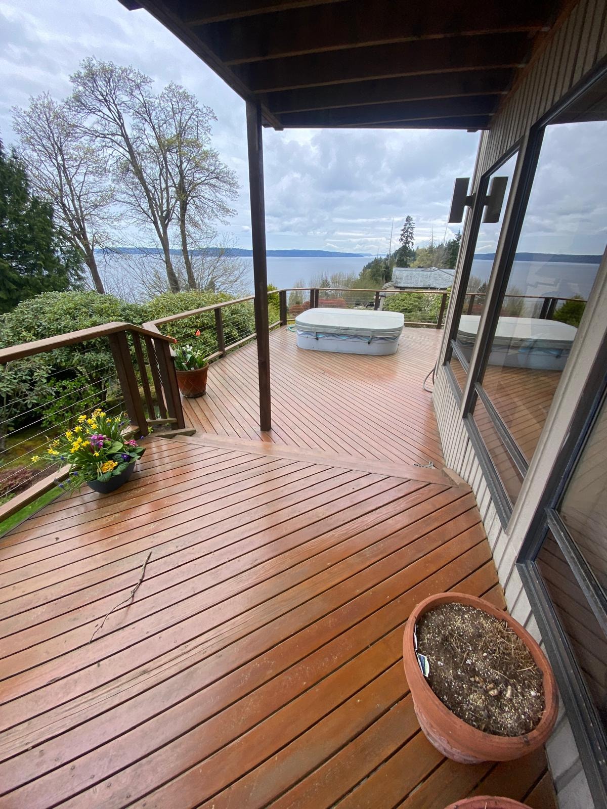 Waterfront Deck with Hot Tub